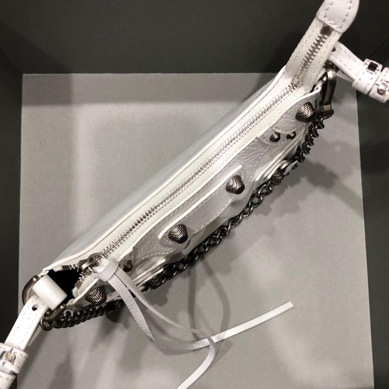 Balenciaga mini Le Cagole Embossed Shoulder Bag   20-11-4 CM - DopestKickz