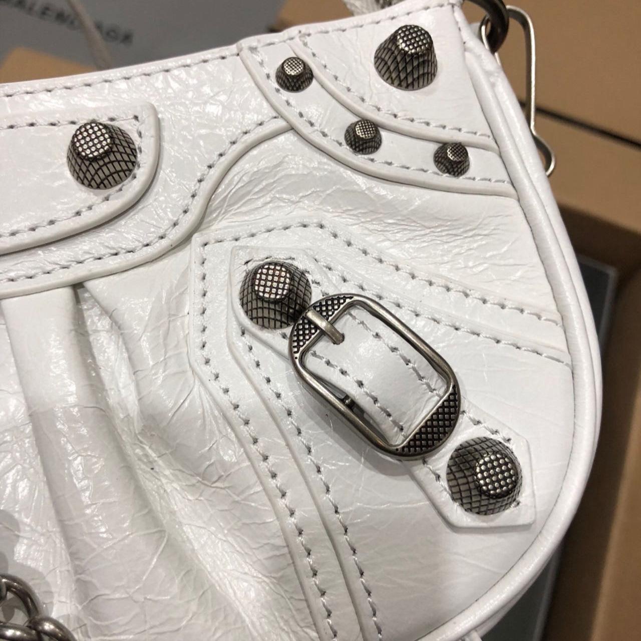 Balenciaga mini Le Cagole Embossed Shoulder Bag   20-11-4 CM - DopestKickz