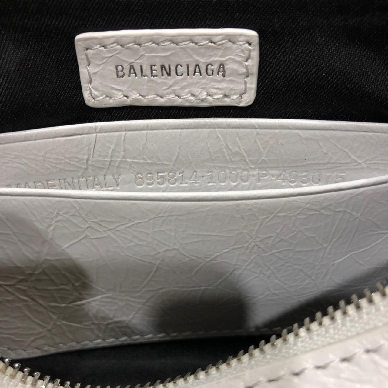 Balenciaga mini Le Cagole Embossed Shoulder Bag   20-11-4 CM - DopestKickz