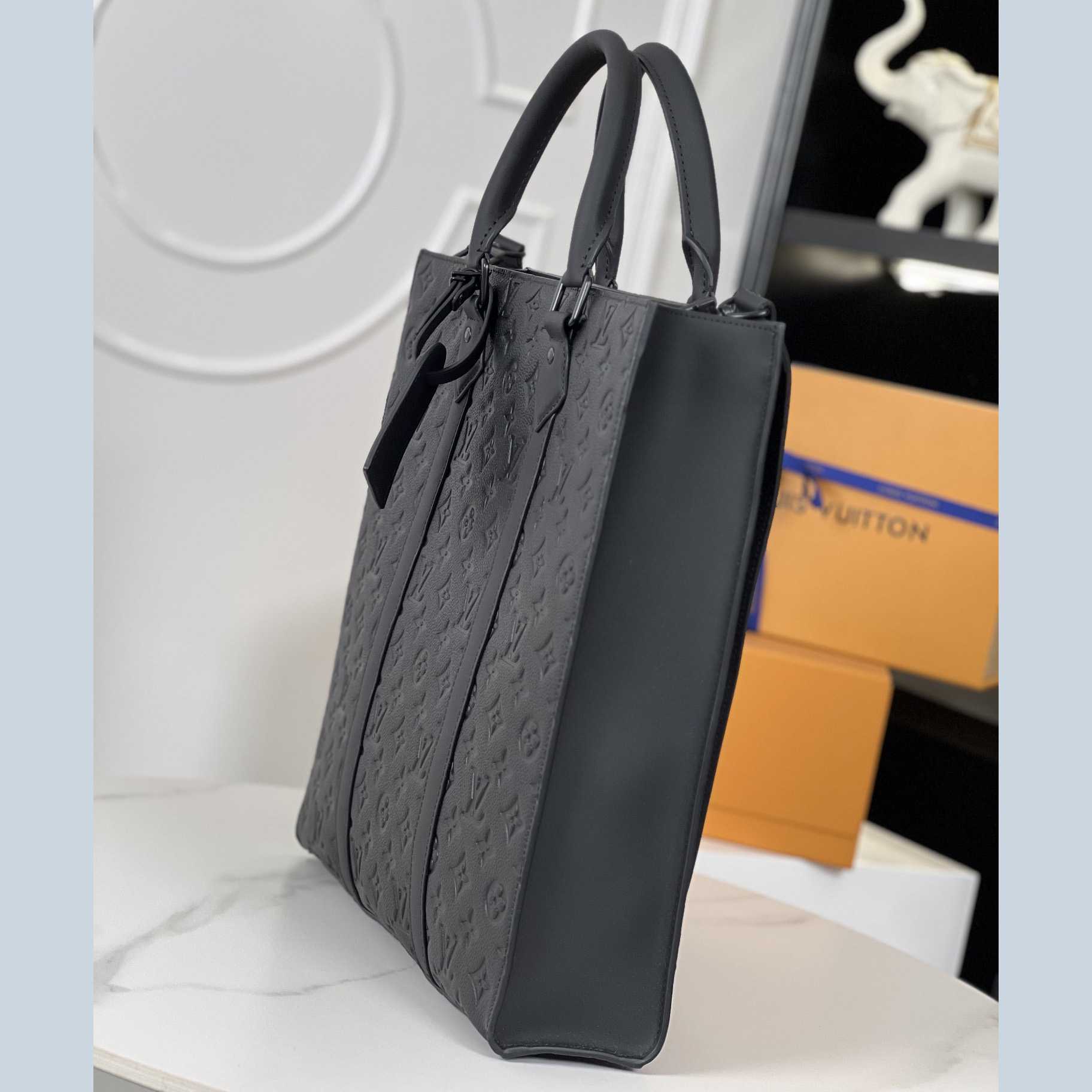 Louis Vuitton Sac Plat NV   M21866 - DopestKickz