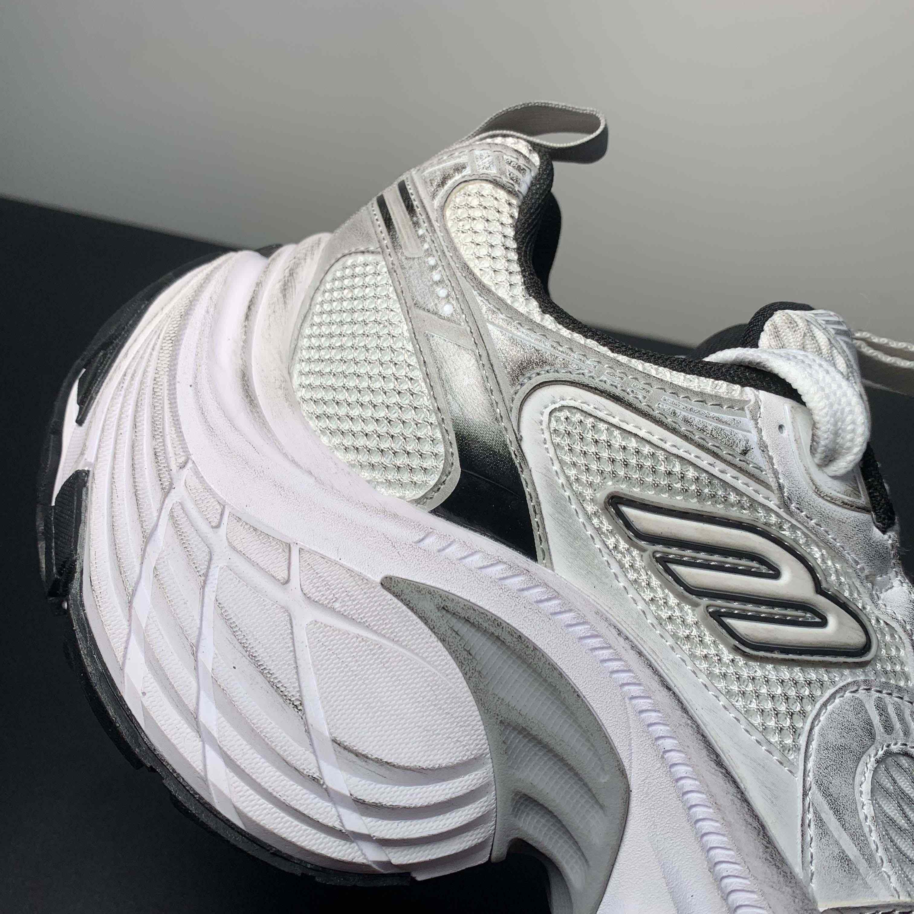 Balenciaga 10XL Sneaker In White/Black/Grey - DopestKickz