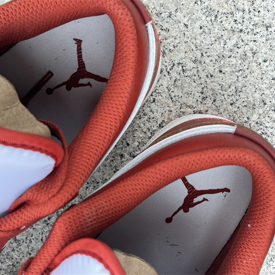 Air Jordan 1 Low Sneaker      FJ3459-160 - DopestKickz