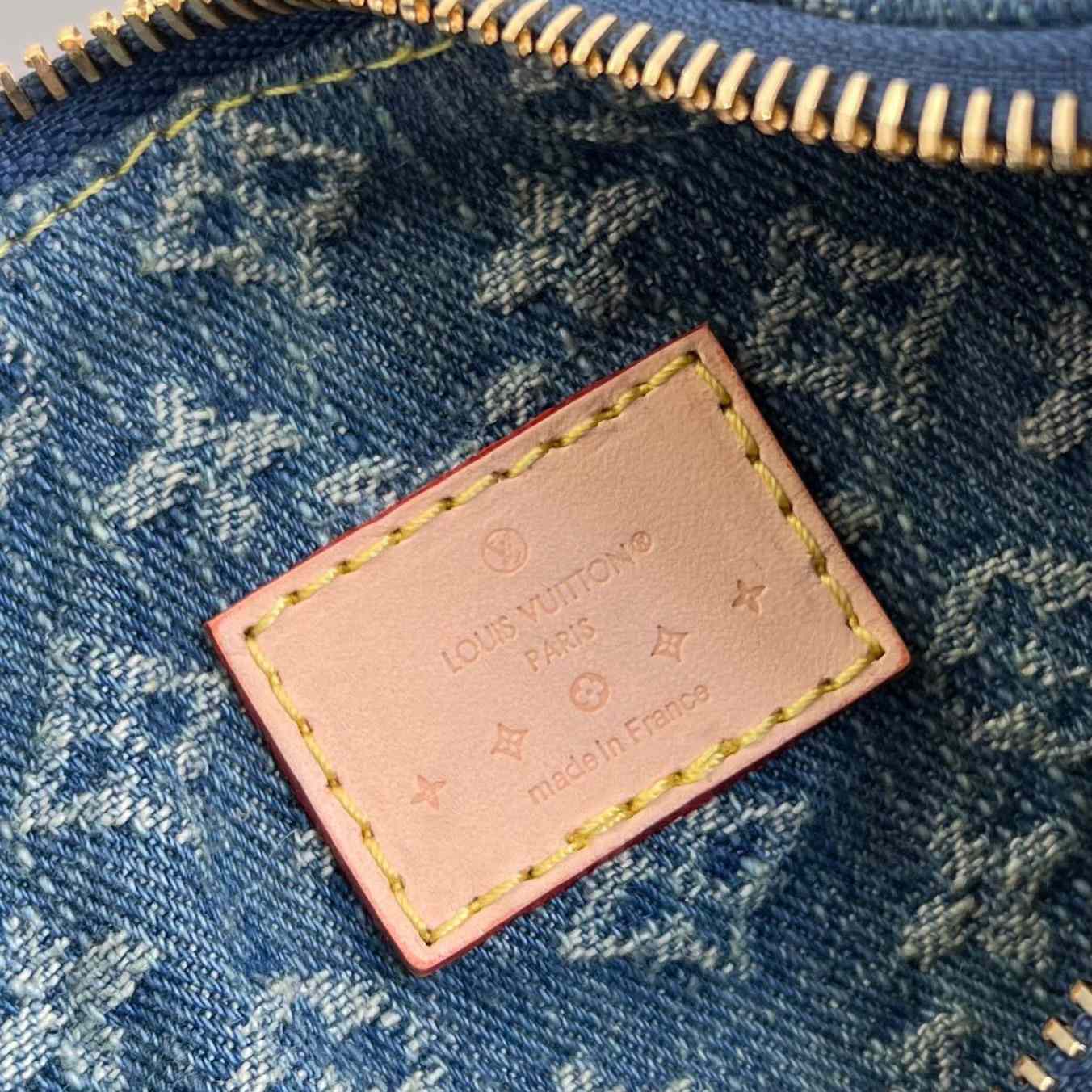 Louis Vuitton Hills Pochette    M82949 - DopestKickz