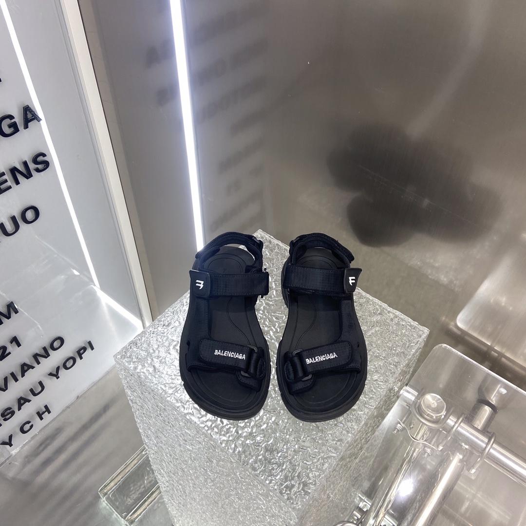 Balenciaga Tourist Sandal In Black - DopestKickz