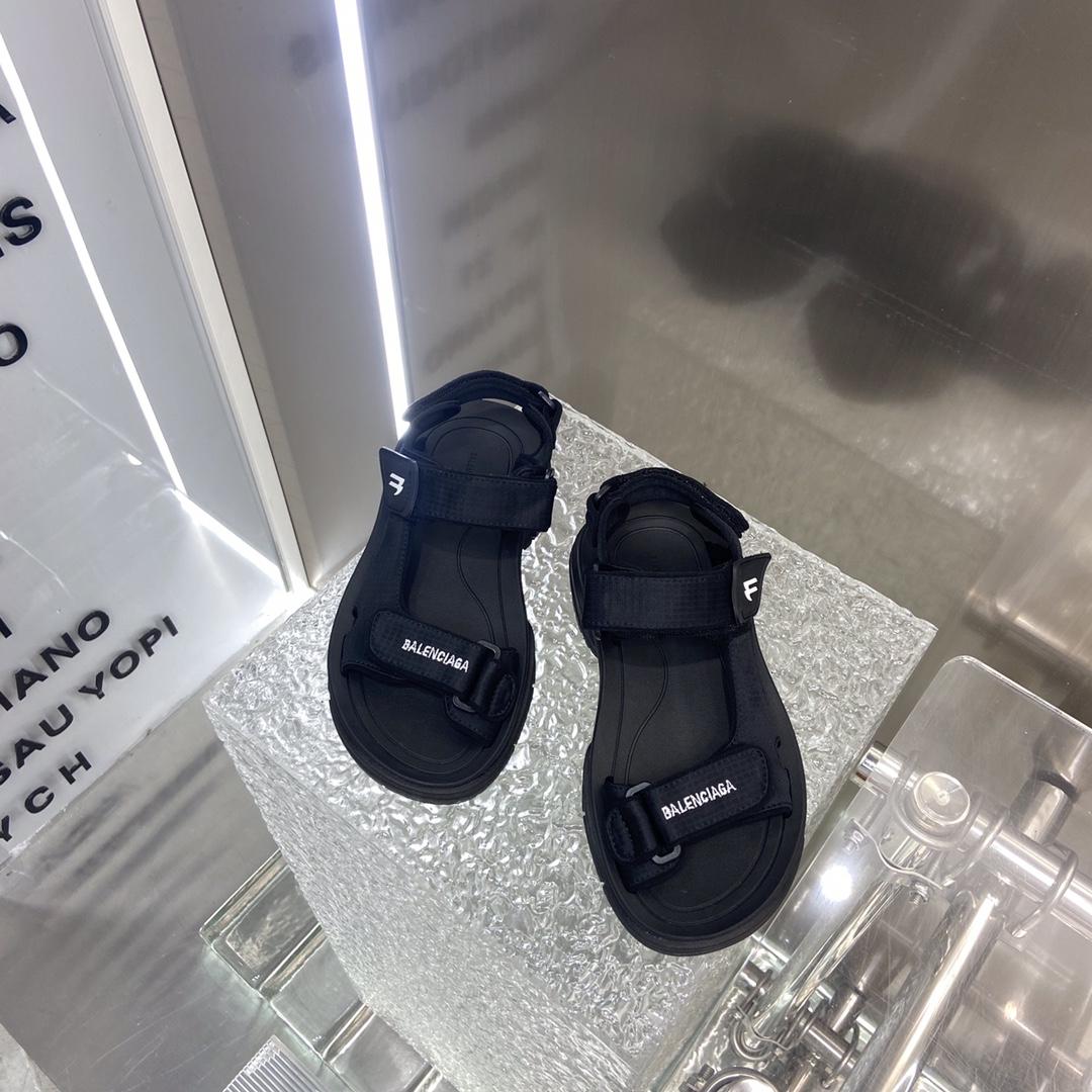 Balenciaga Tourist Sandal In Black - DopestKickz