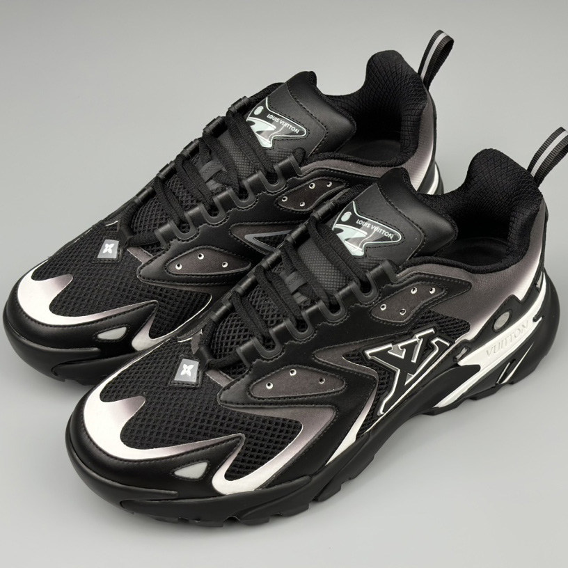 Louis Vuitton LV Runner Tatic Sneaker   (Upon UK Size)     1ACG81 - DopestKickz