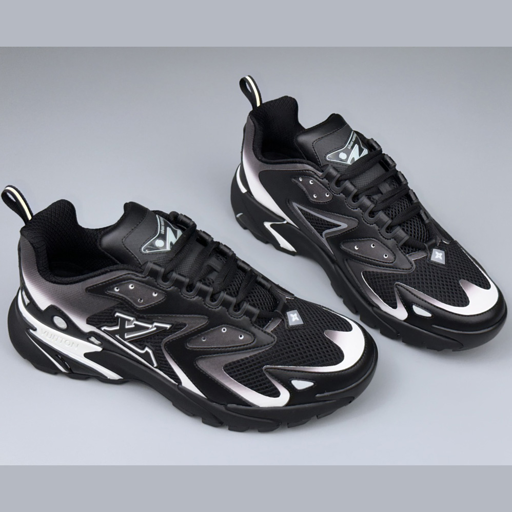 Louis Vuitton LV Runner Tatic Sneaker   (Upon UK Size)     1ACG81 - DopestKickz