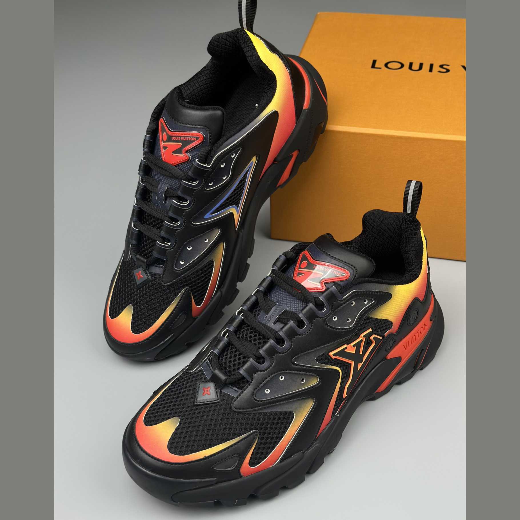 Louis Vuitton LV Runner Tatic Sneaker   (Upon UK Size)      1ABFQQ - DopestKickz