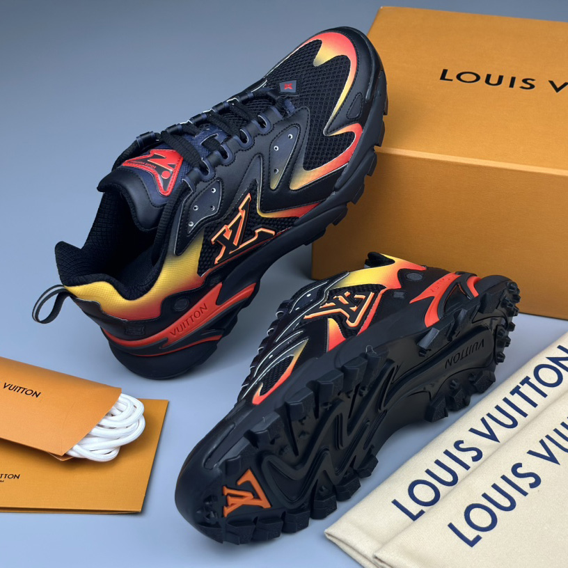 Louis Vuitton LV Runner Tatic Sneaker   (Upon UK Size)      1ABFQQ - DopestKickz