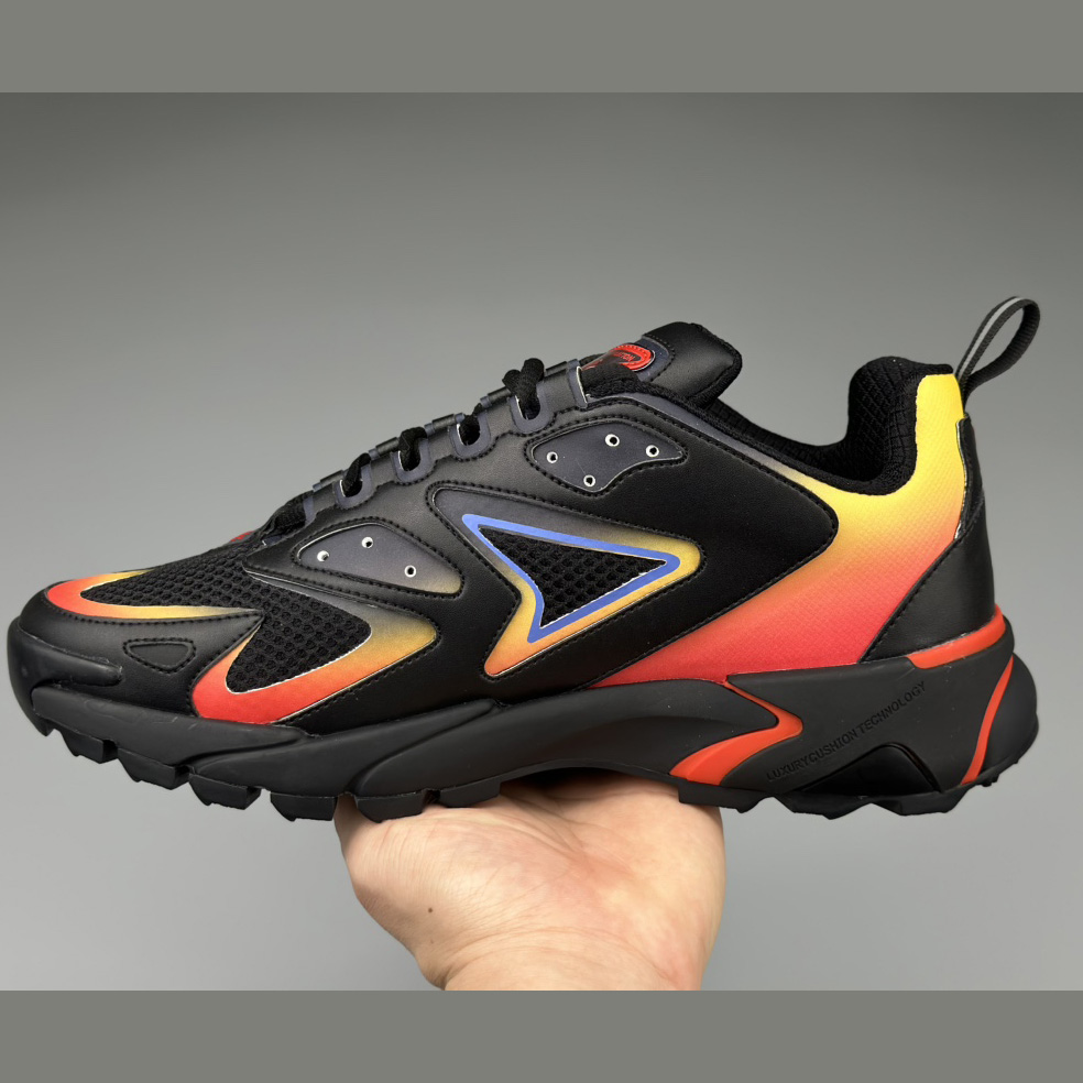 Louis Vuitton LV Runner Tatic Sneaker   (Upon UK Size)      1ABFQQ - DopestKickz