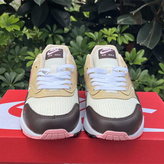 Nike Air Max 1 Sneaker   FZ4346-200 - DopestKickz