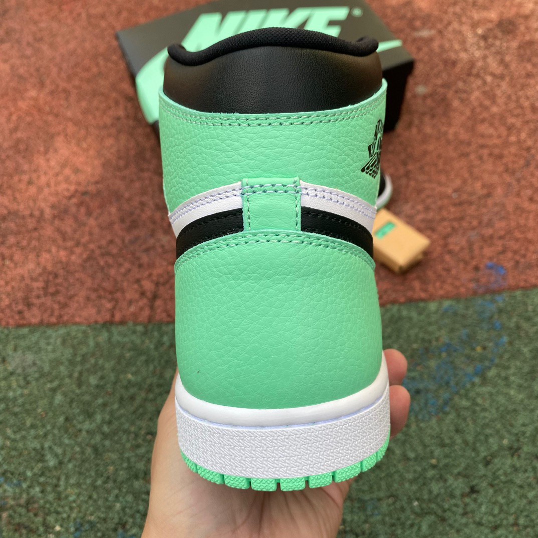 Air Jordan 1 Retro High OG “Green Glow” Sneaker    DZ5485-130 - DopestKickz