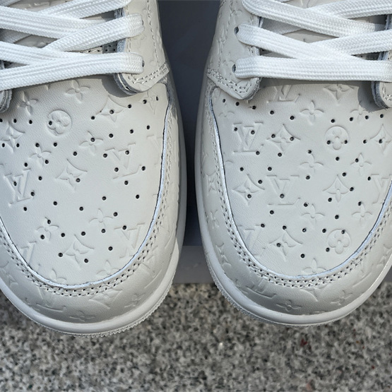 Louis Vuitton X Air Jordan 1 Low Sneaker      1A9V87 - DopestKickz