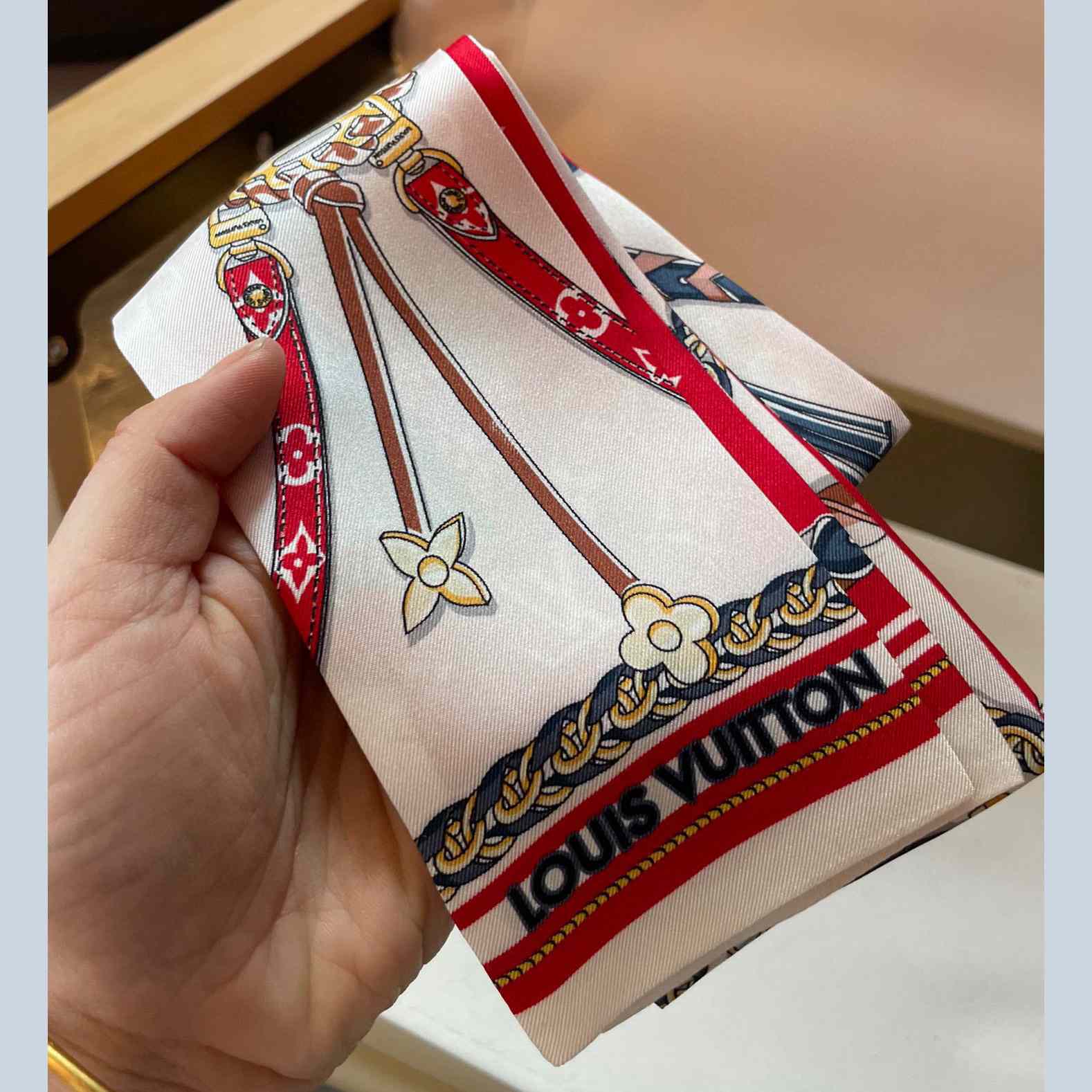 Louis Vuitton Mix and Straps Bandeau   M78498 - DopestKickz