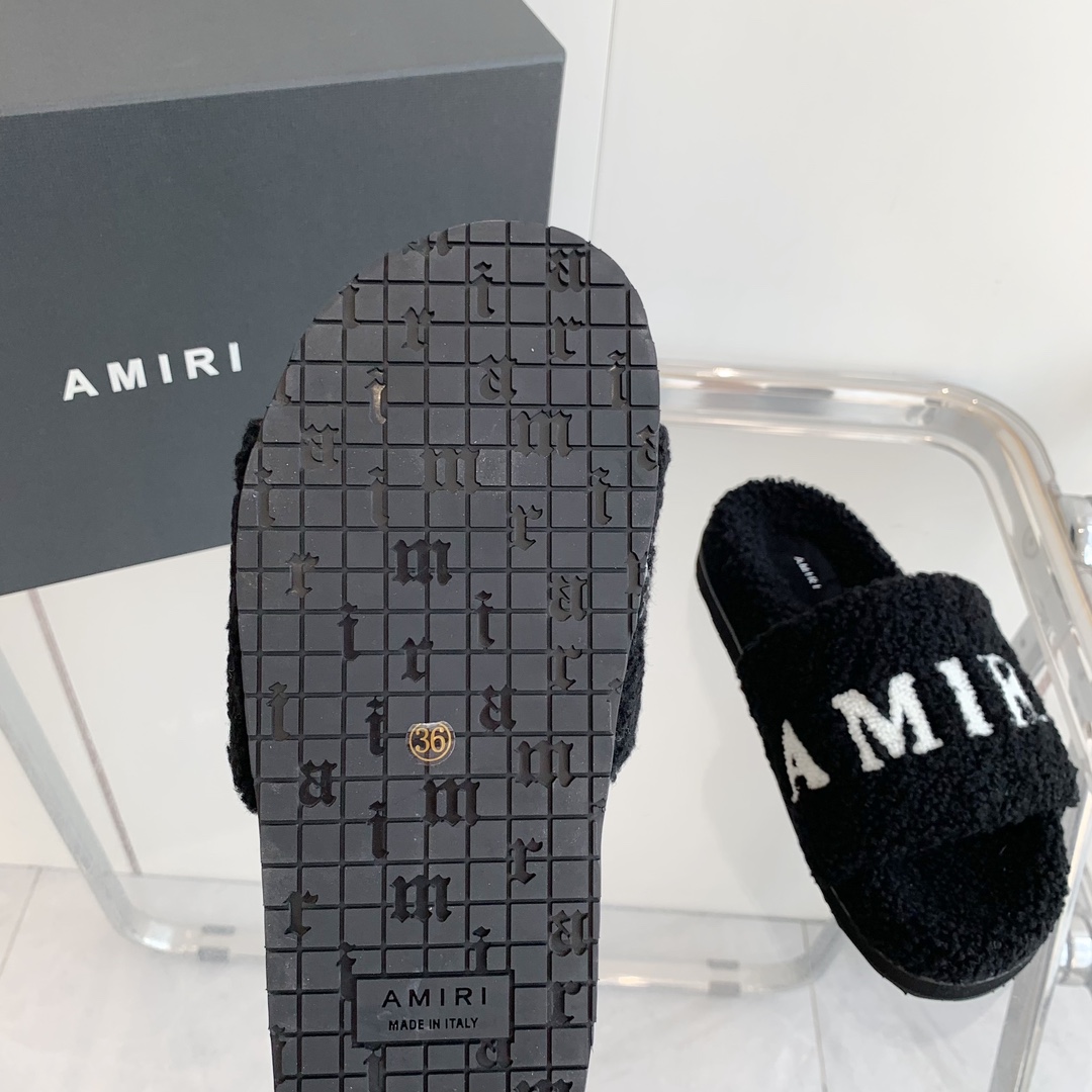 Amiri Logo-print Fleece Slippers - DopestKickz