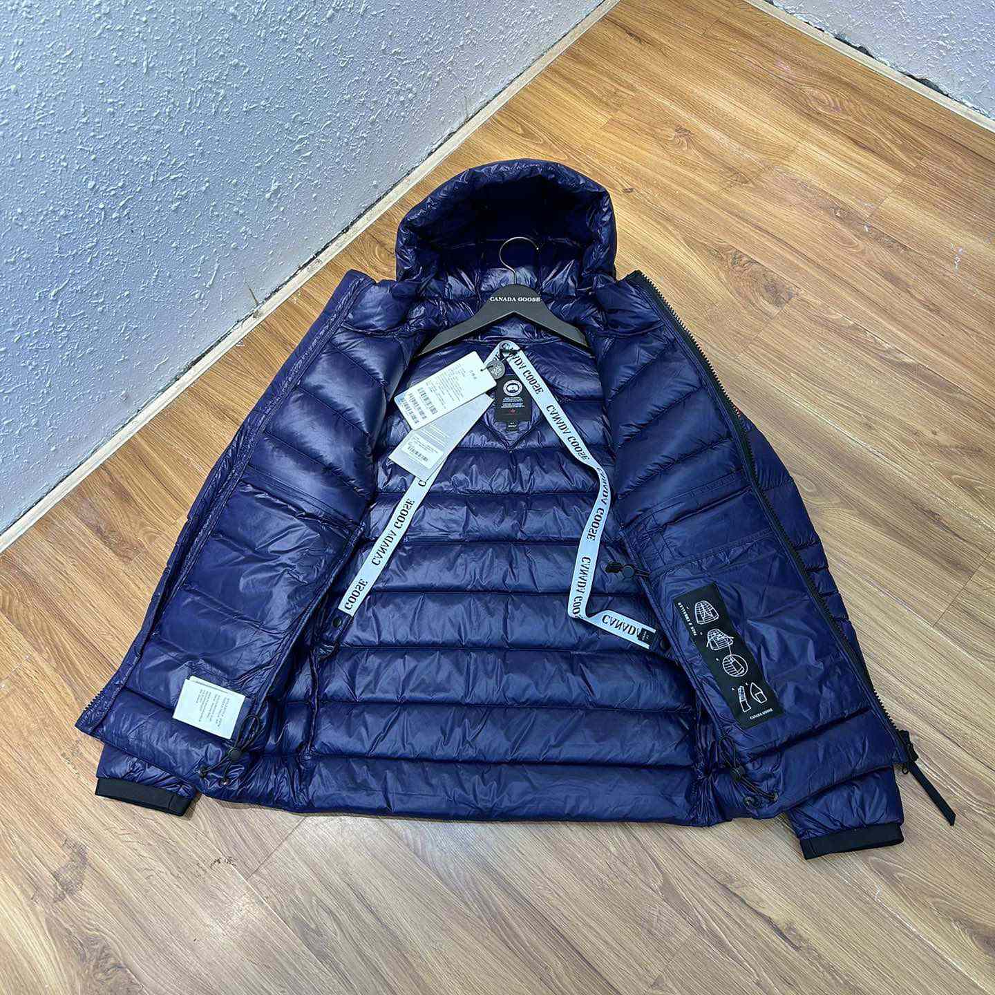 Canada Goose Crofton Hooded Jacket - DopestKickz