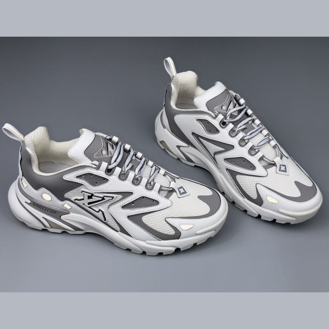 Louis Vuitton LV Runner Tatic Sneaker   (Upon UK Size)      - DopestKickz