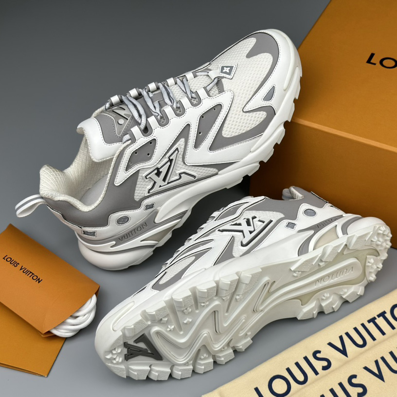 Louis Vuitton LV Runner Tatic Sneaker   (Upon UK Size)      - DopestKickz