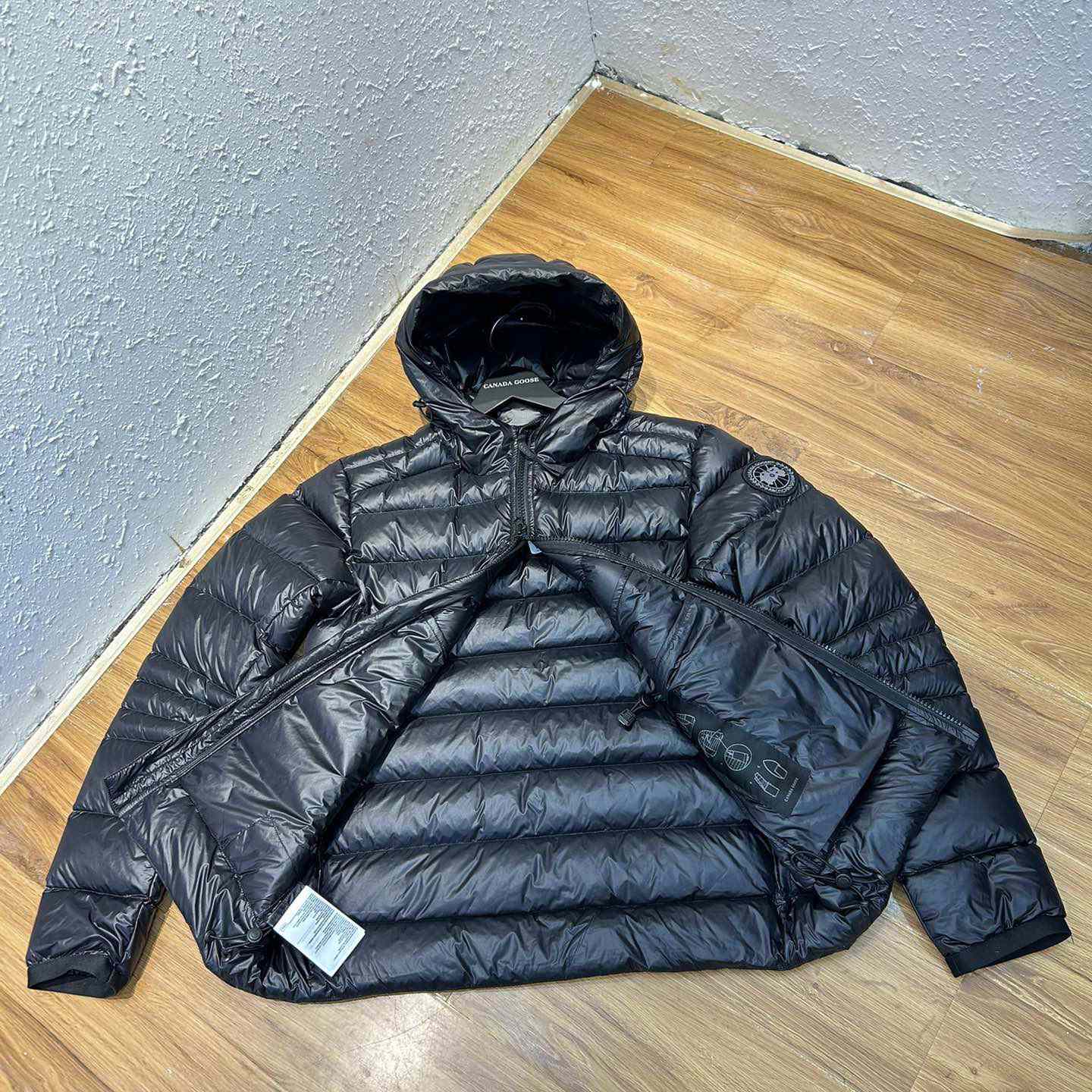 Canada Goose Logo-patch Padded Jacket - DopestKickz
