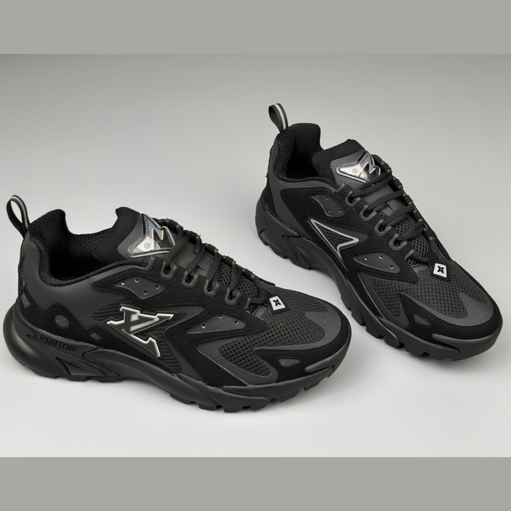 Louis Vuitton Runner Tatic Sneaker(Upon UK Size)    1A9UNT - DopestKickz