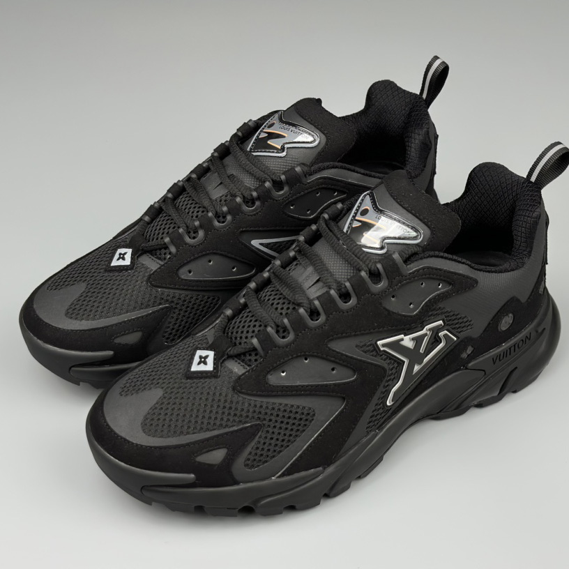 Louis Vuitton Runner Tatic Sneaker(Upon UK Size)    1A9UNT - DopestKickz