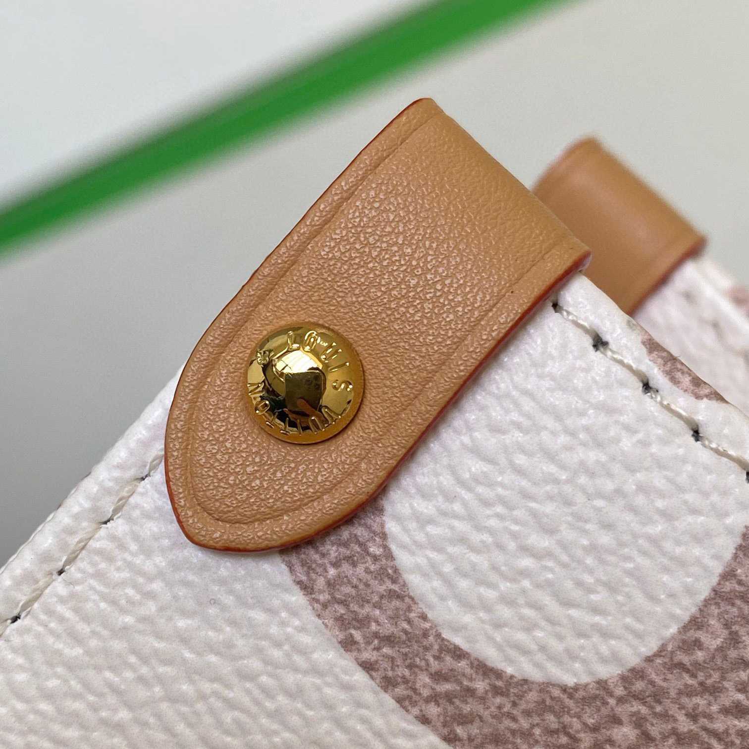 Louis Vuitton OnTheGo MM   M46912 - DopestKickz