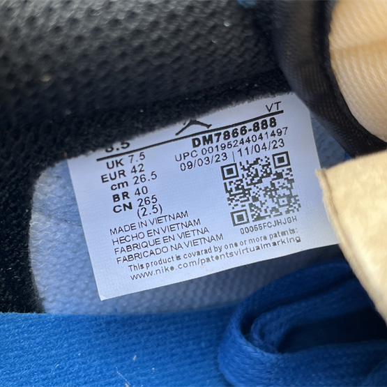 Travis Scott x Air Jordan 1 Sneaker      DM7866-888 - DopestKickz