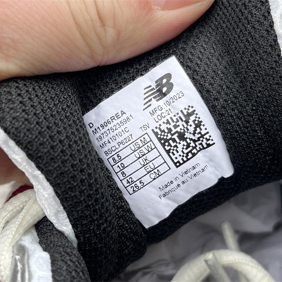 New Balance 1906R Sneakers        M1906REA  - DopestKickz