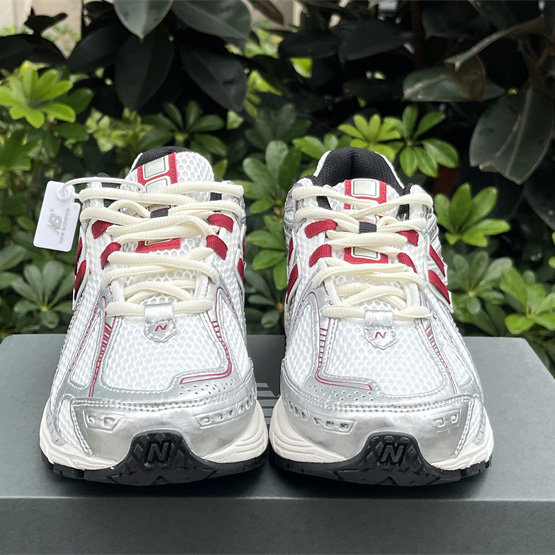 New Balance 1906R Sneakers        M1906REA  - DopestKickz