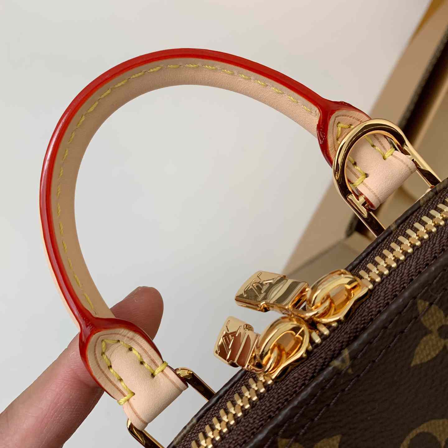 Louis Vuitton Nano Alma   M82717 - DopestKickz