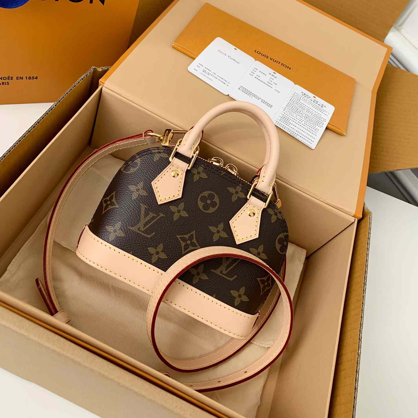 Louis Vuitton Nano Alma   M82717 - DopestKickz