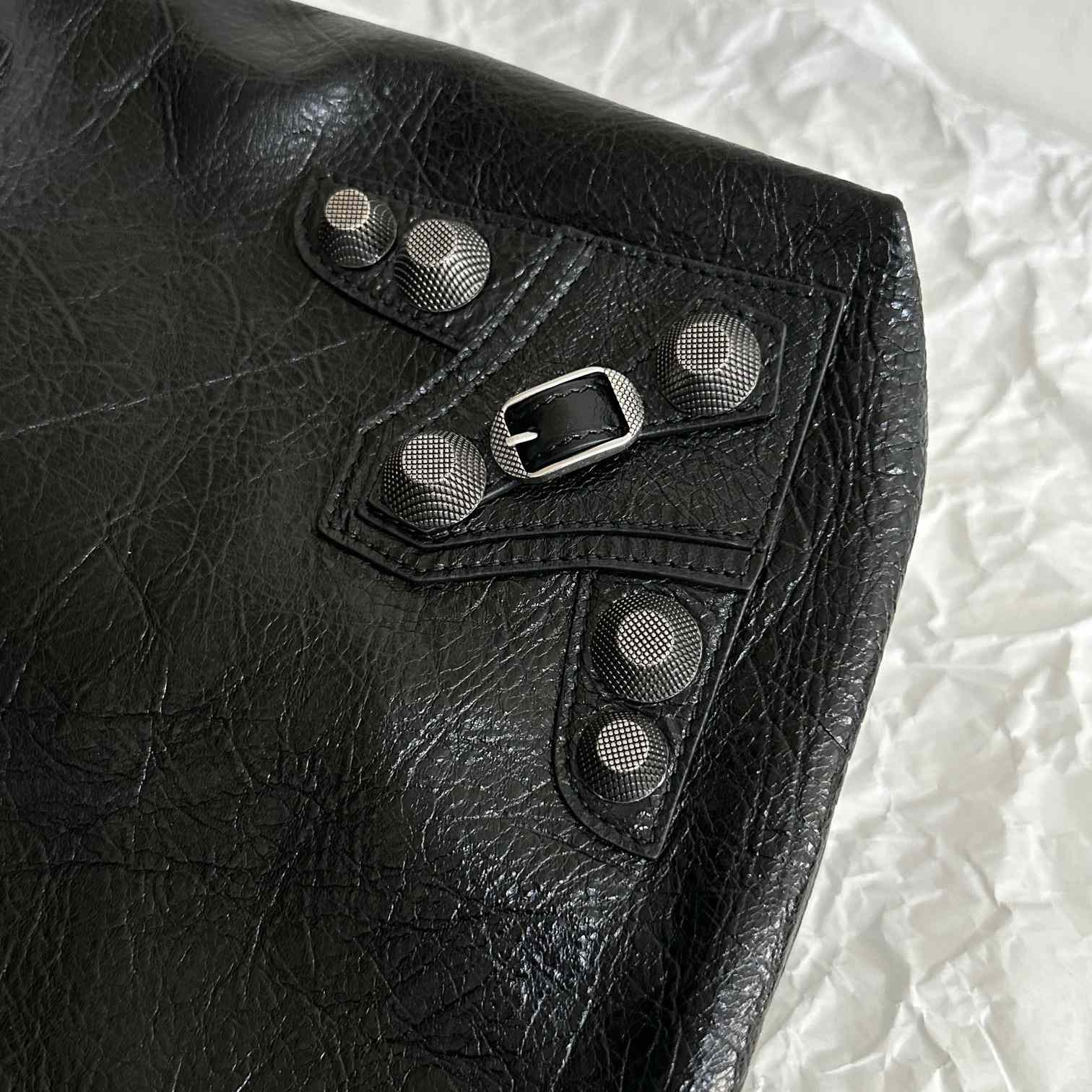 Balenciaga Men's Le Cagole Men Shopper Bag In Black - DopestKickz