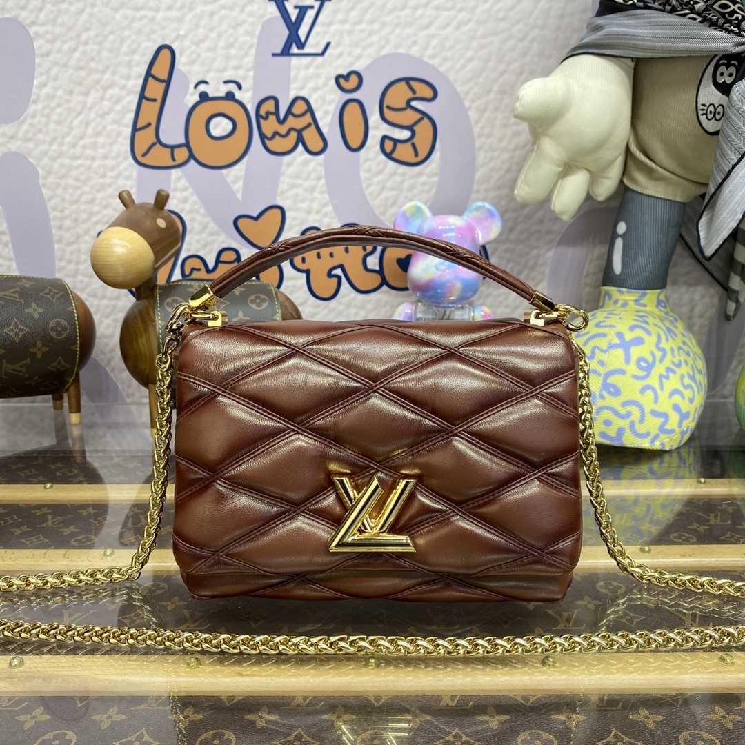 Louis Vuitton GO-14 MM   M23601 - DopestKickz