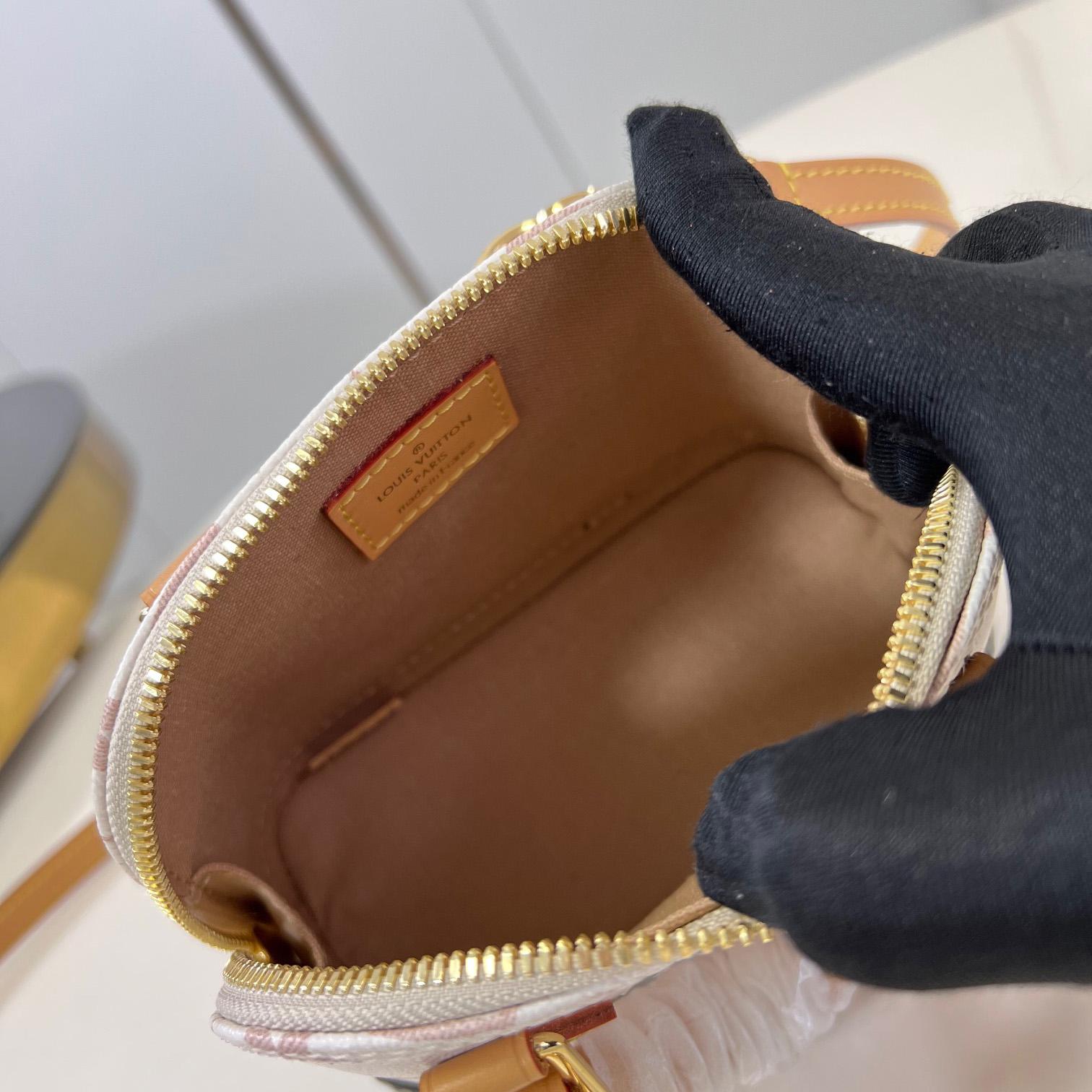 Louis Vuitton Nano Alma   M46895 - DopestKickz