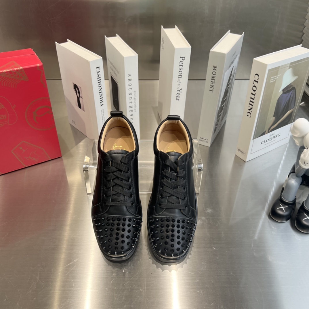 Christian Louboutin Louis Junior Spikes - DopestKickz