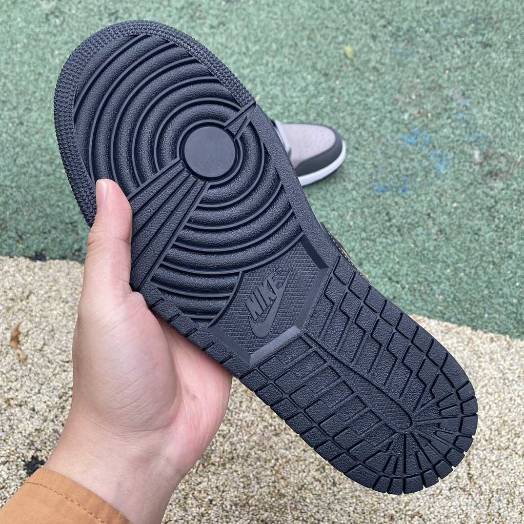 Air Jordan 1 Mid Sneakers    FQ8338-017 - DopestKickz