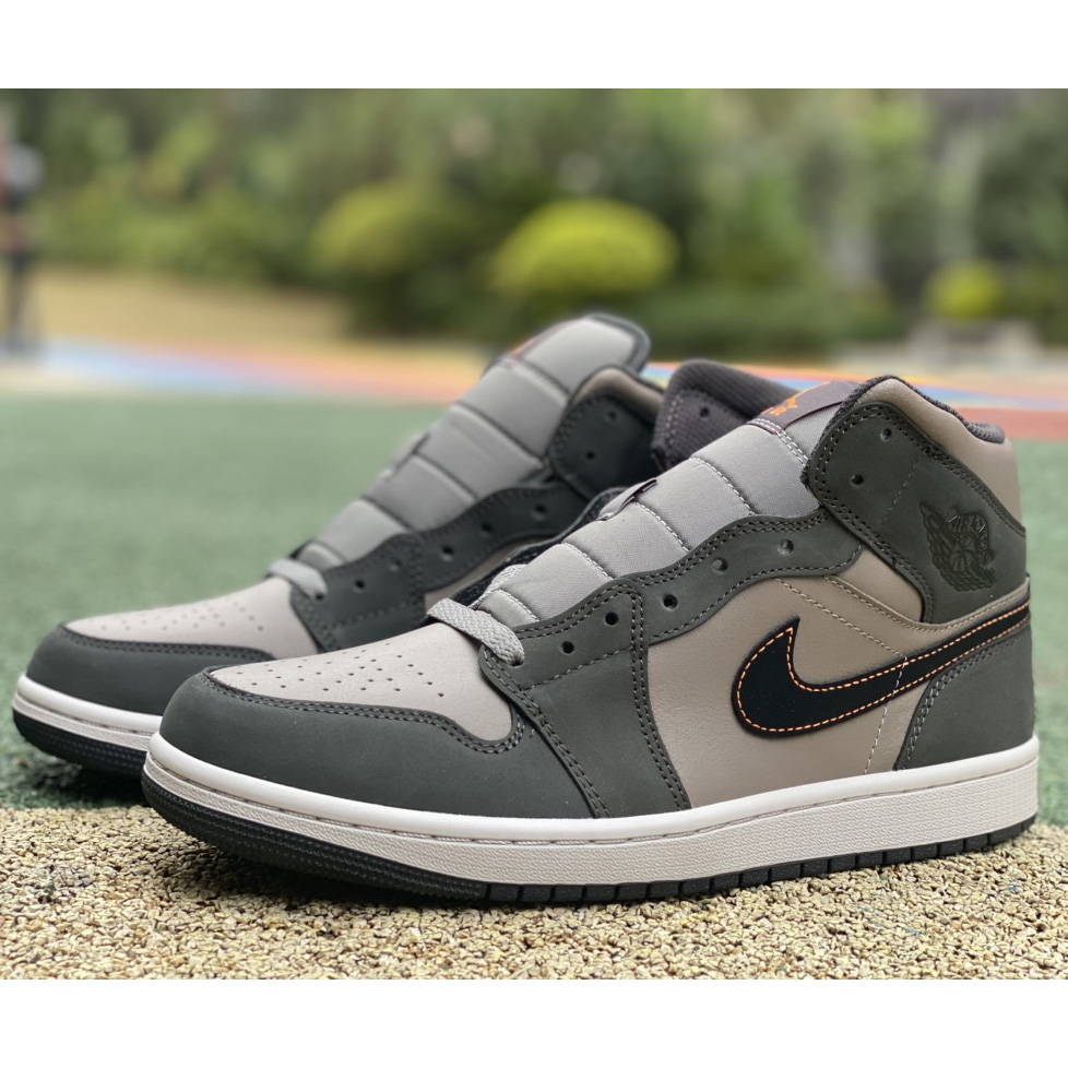 Air Jordan 1 Mid Sneakers    FQ8338-017 - DopestKickz