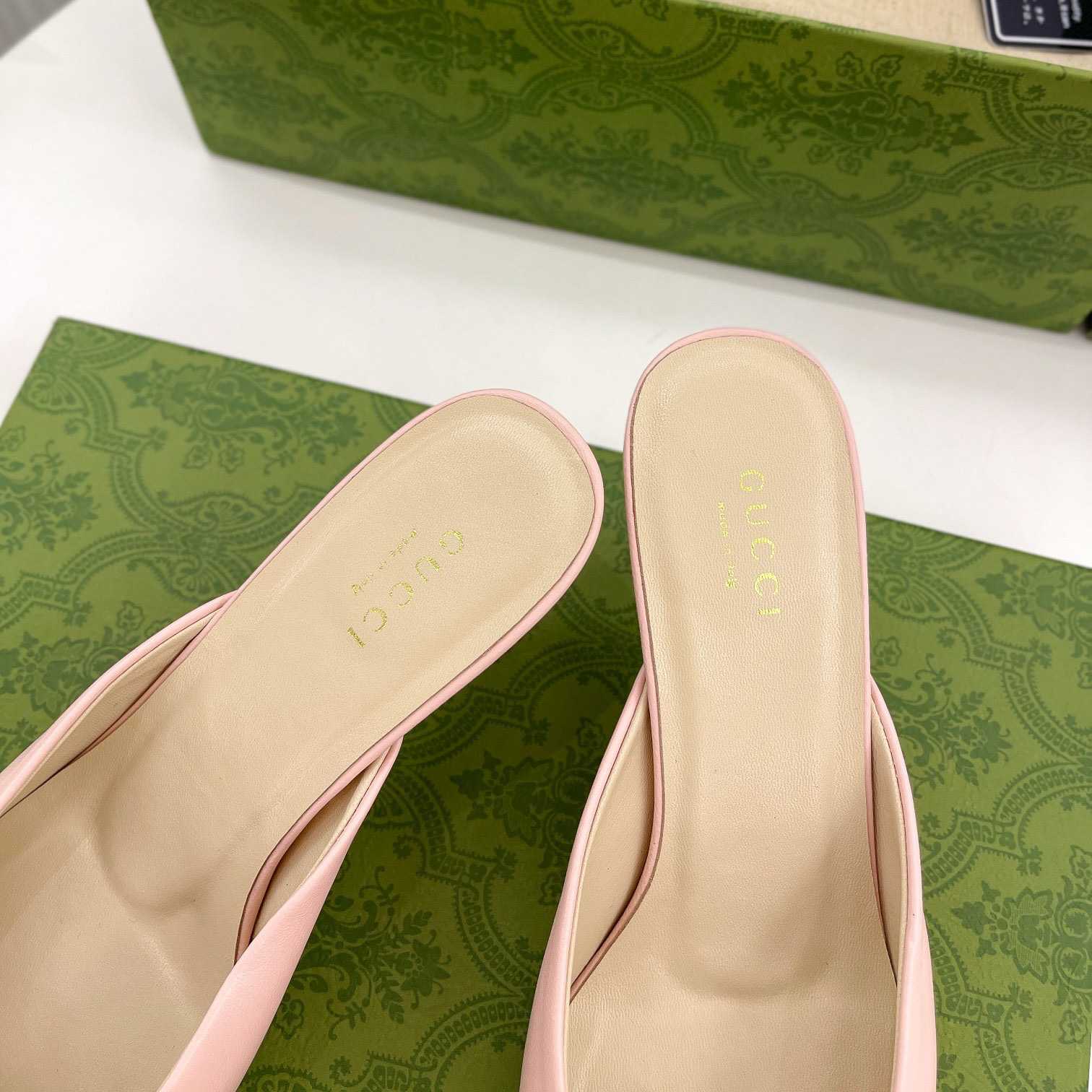 Gucci Women's Interlocking G Mule - DopestKickz