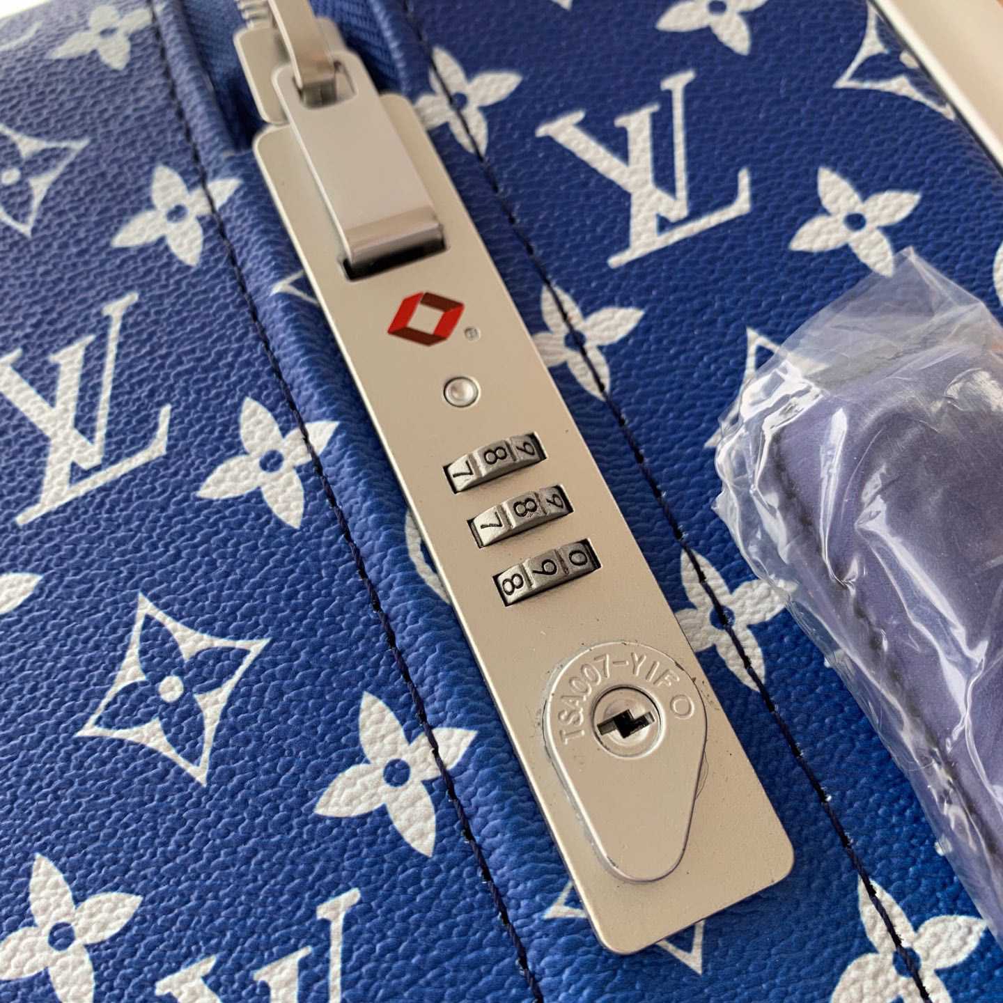 Louis Vuitton Horizon Clouds Monogram 55 Blue - DopestKickz