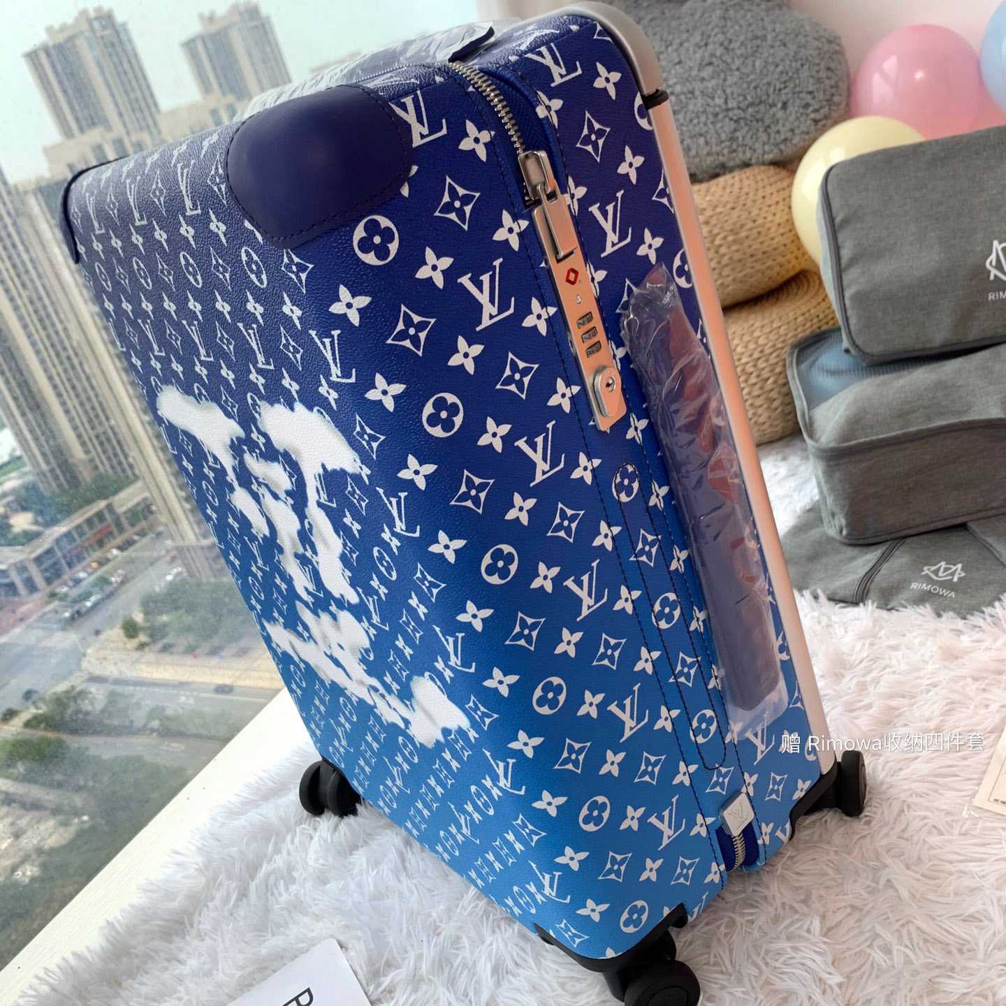 Louis Vuitton Horizon Clouds Monogram 55 Blue - DopestKickz