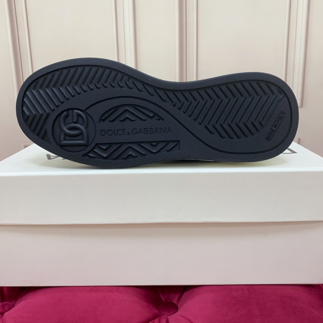 Dolce & Gabbana Mixed-material New Roma Sneakers - DopestKickz