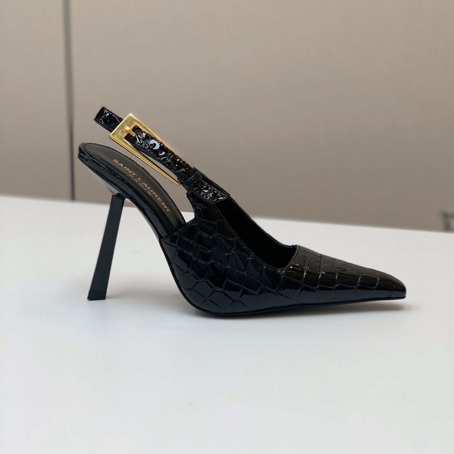 Saint Laurent Leather Slingback Pumps - DopestKickz