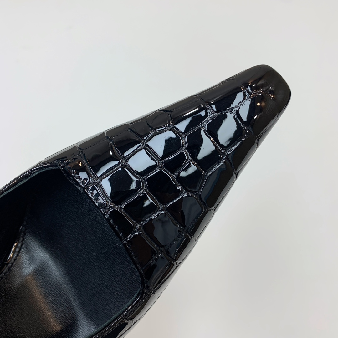 Saint Laurent Leather Slingback Pumps - DopestKickz