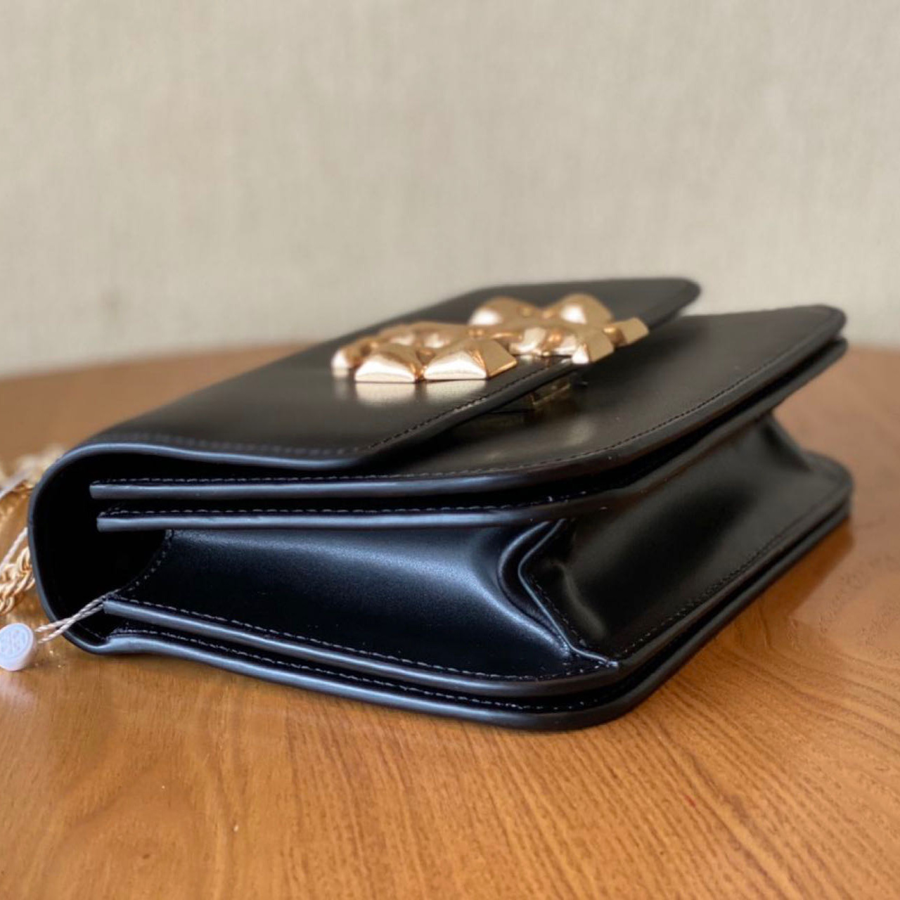 ToryBurch Leather Crossbody Bag (19-14-7cm) - DopestKickz