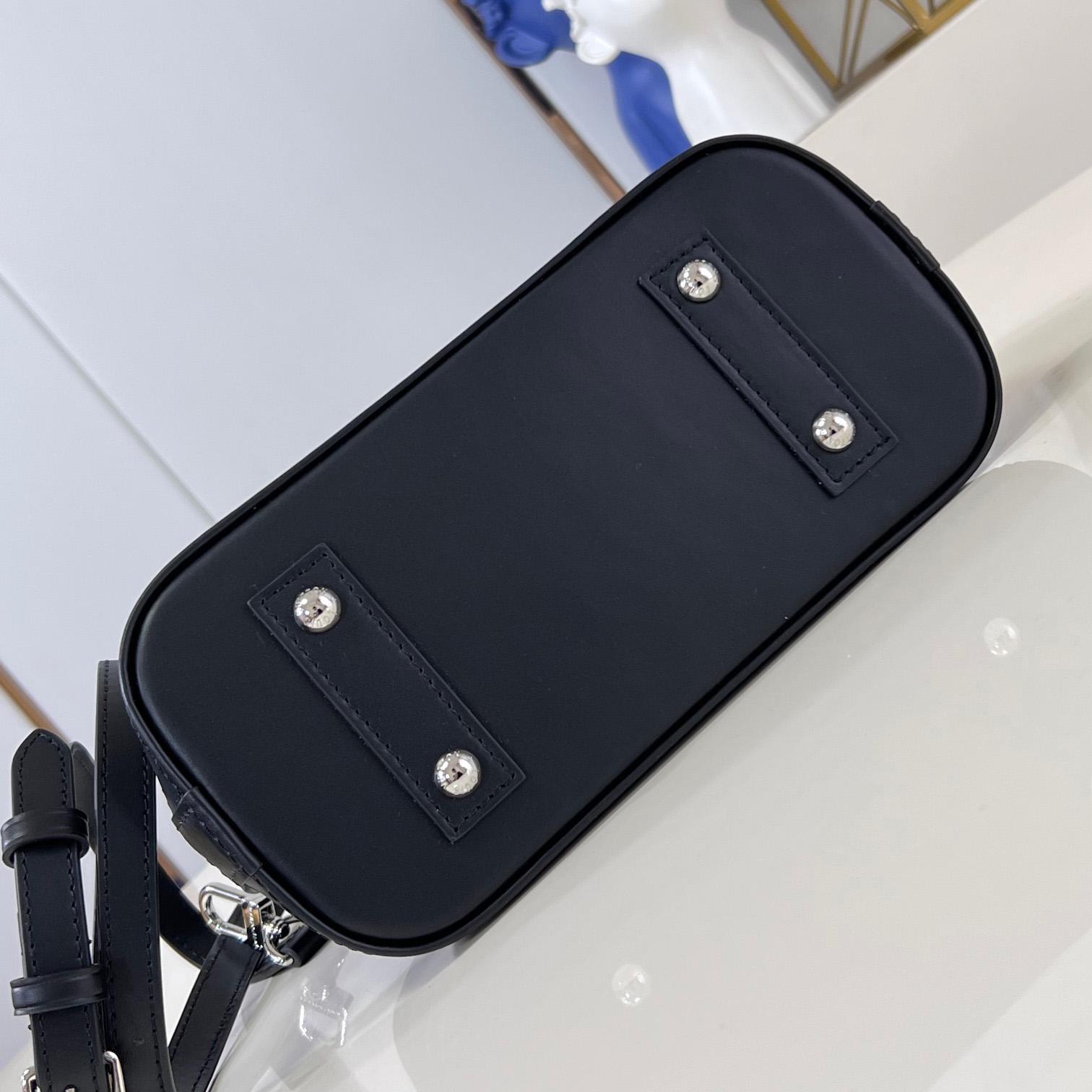 Louis Vuitton Nano Alma    M83019 - DopestKickz