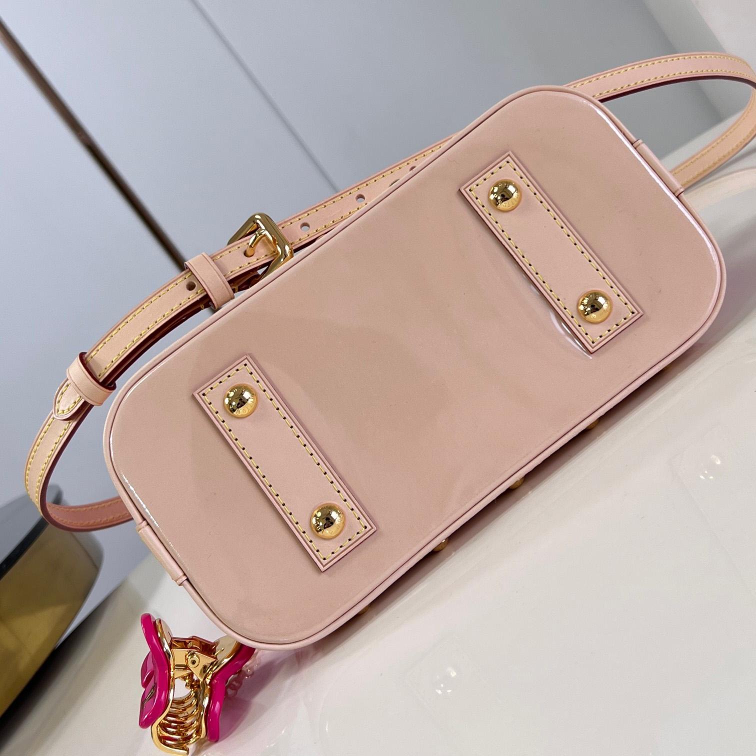 Louis Vuitton Alma BB   M90611 - DopestKickz