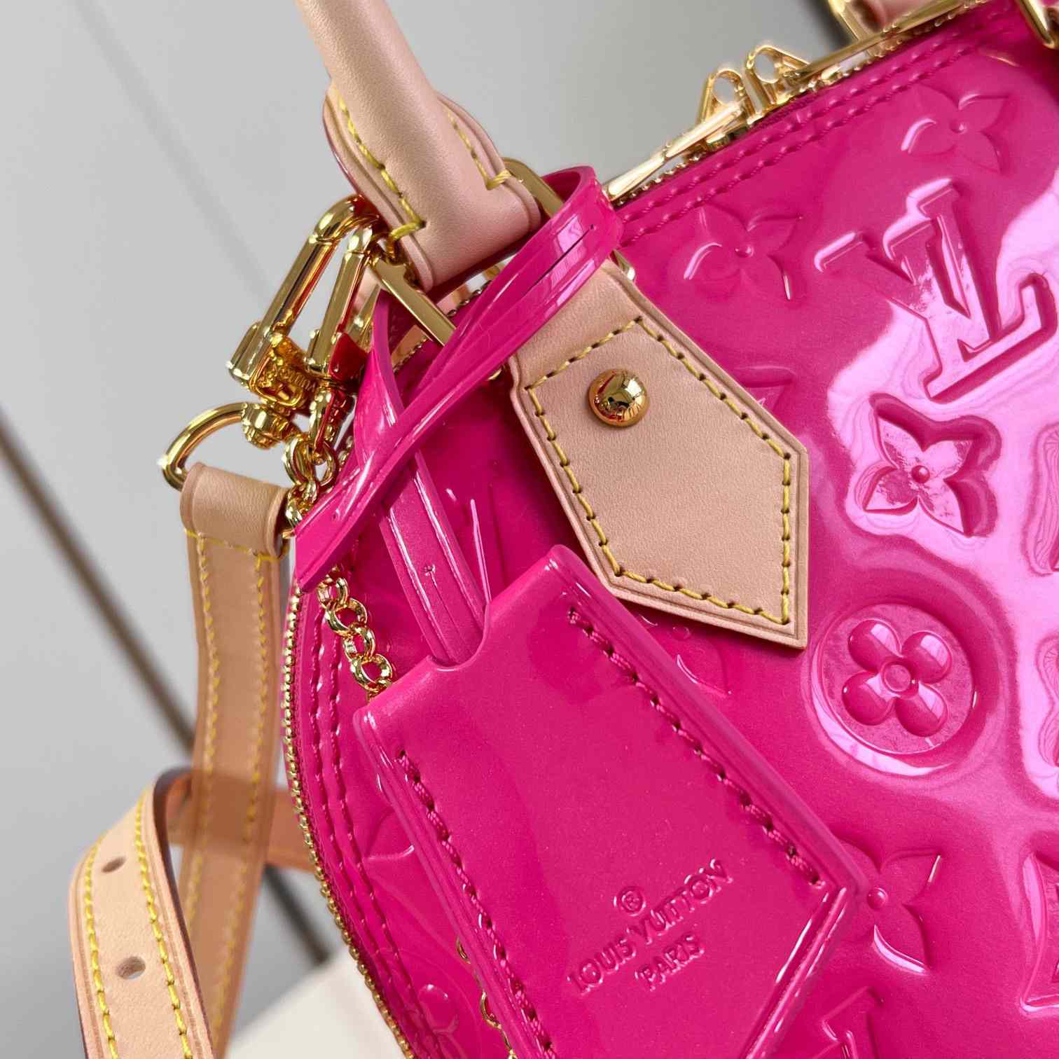 Louis Vuitton Alma BB   M90611 - DopestKickz