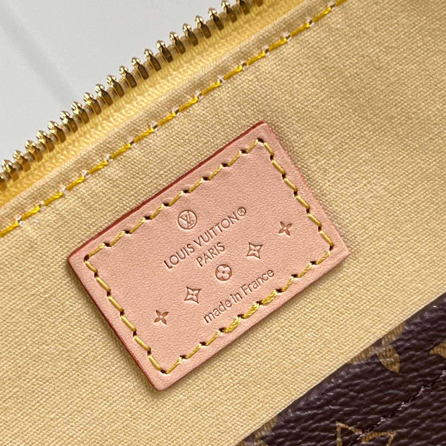 Louis Vuitton Alma BB   M24063 - DopestKickz