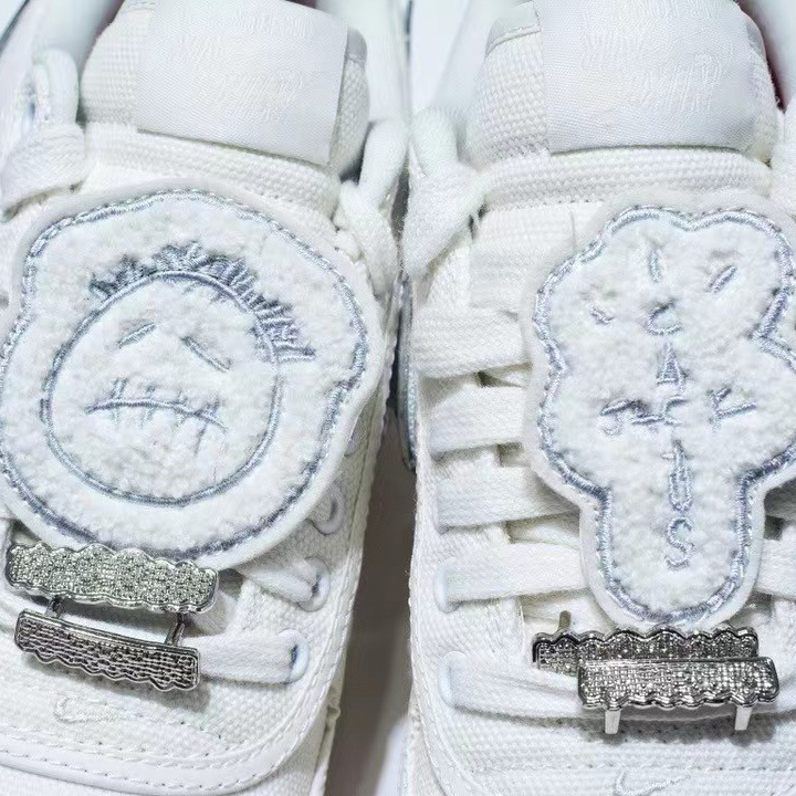 Travis Scott x NK Air Force 1 Sneaker    AQ4211-101  - DopestKickz