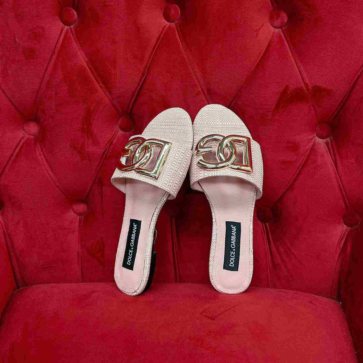 Dolce & Gabbana Raffia Sliders - DopestKickz